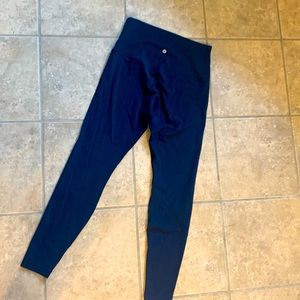 lululemon leggings, dark blue, never worn